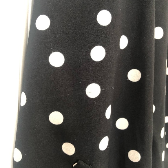 Button up polka dot top - Picture 11 of 11